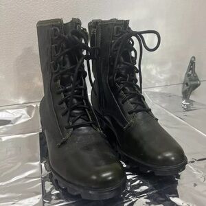Sorel phoenix boots size 10.5